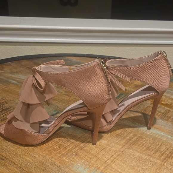 Chic Tan Ruffle Heels - Picture 2 of 6
